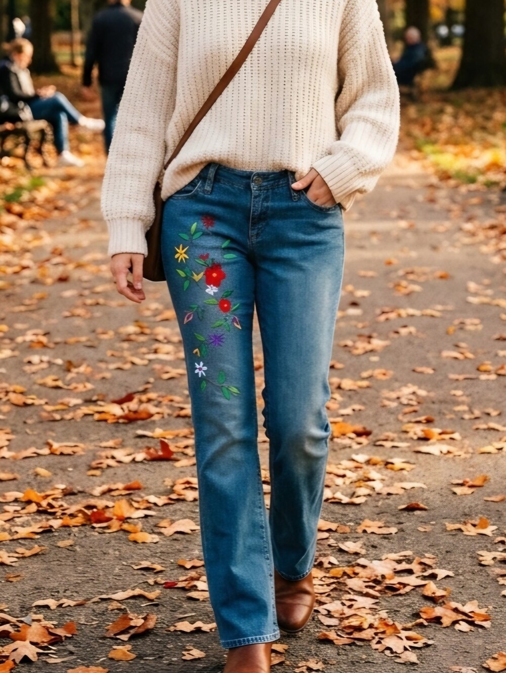 Vintage United Colors Of Benetton Light Blue Flare Jeans Floral Embroidery Y2K